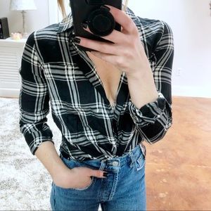 ✨NWOT Jessica Simpson Boyfriend Fit Top